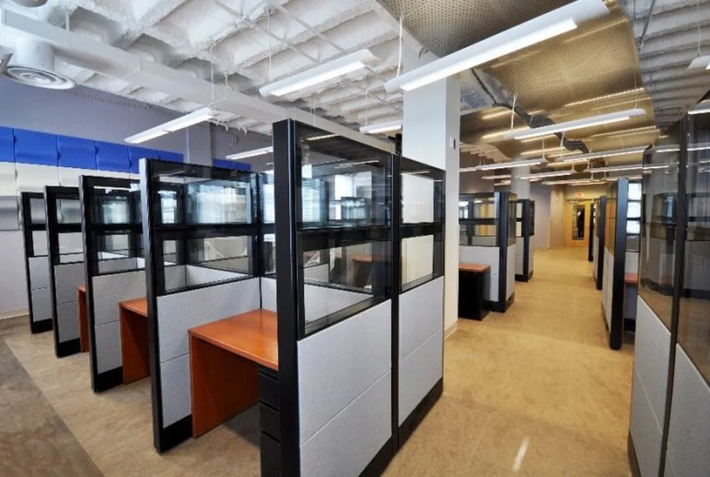 Commercial office design 8