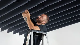 Product: EchoSky Neu Linear | Color: Navy