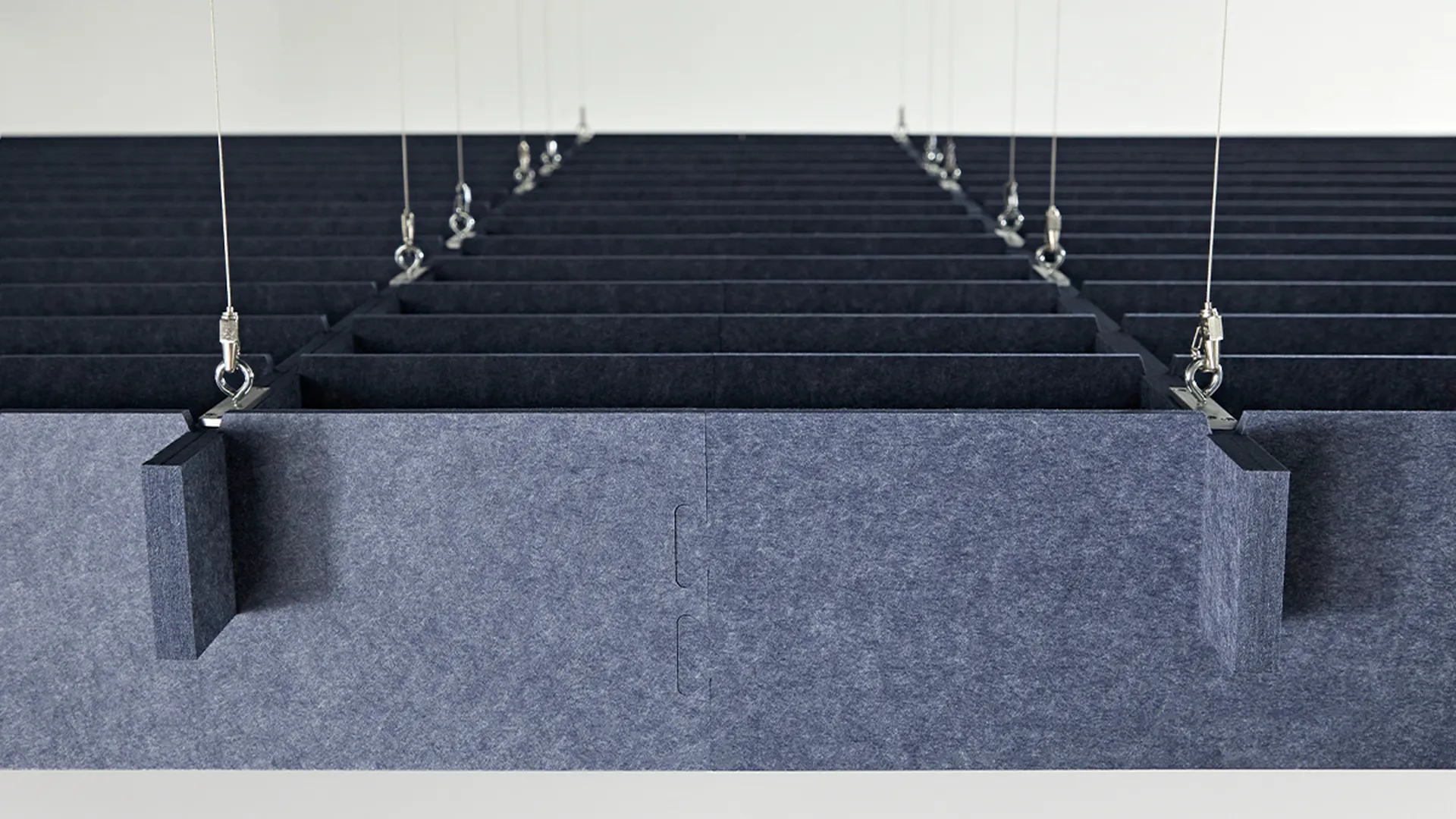 Product: EchoSky Neu Linear | Color: Navy