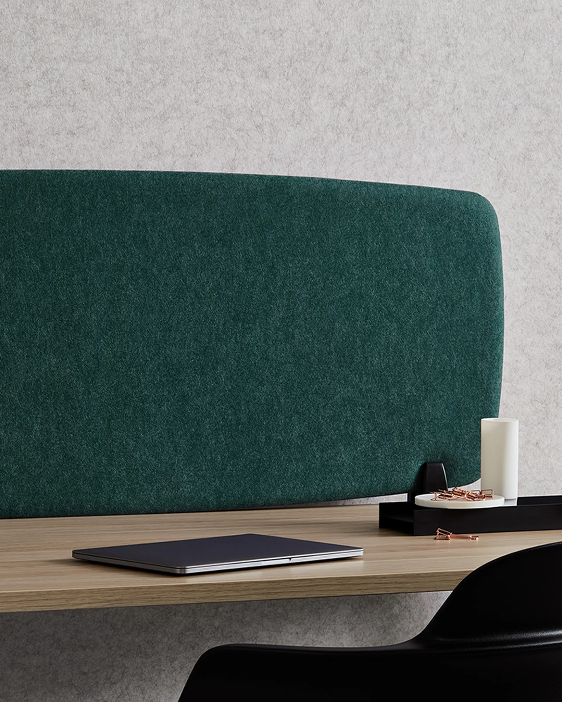 Mura Wallcovering | Color: Ivy