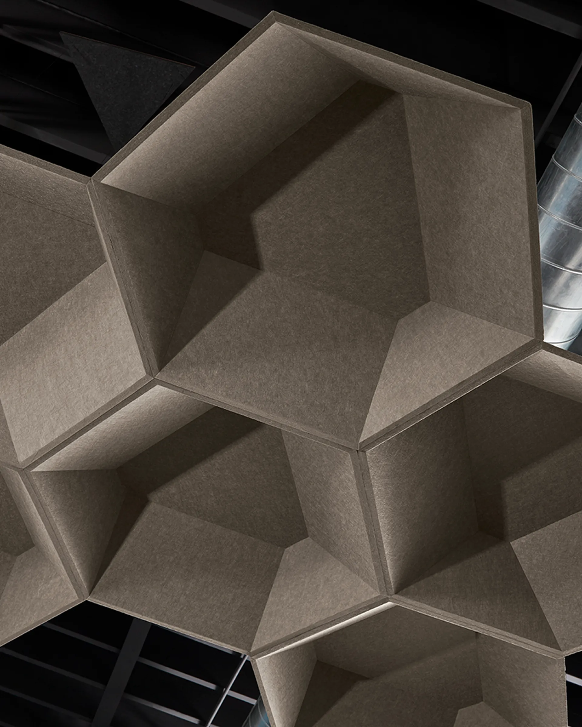 Polygon Clouds | Style: Concave | Color: Pebble
